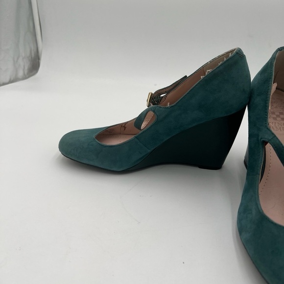 Vince Camuto Women's Mary Jane Wedge Heels - Size 6 - Picture 2 of 10